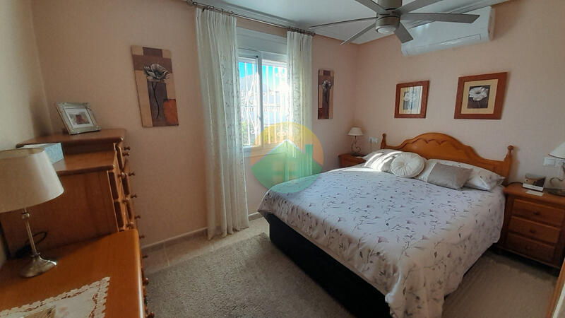 2 Cuarto Villa en venta