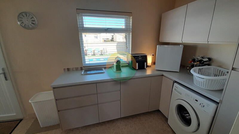 2 Cuarto Villa en venta