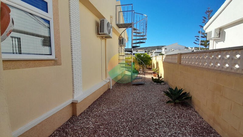 2 Cuarto Villa en venta