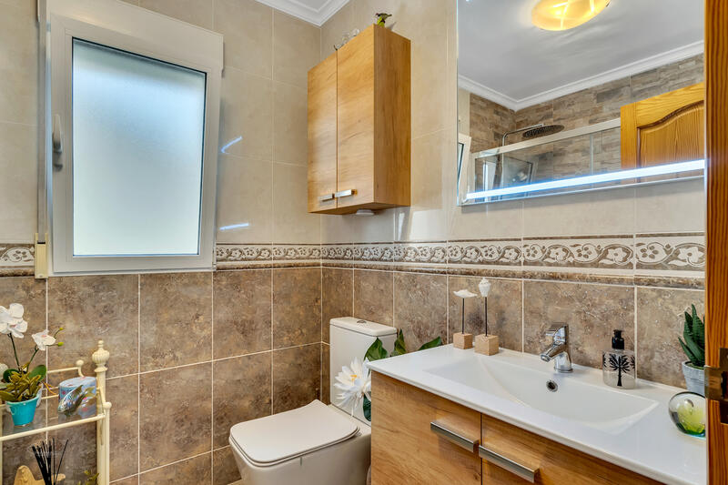 5 bedroom Villa for sale