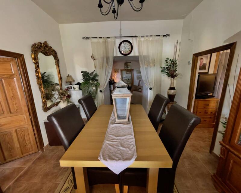 4 bedroom Villa for sale