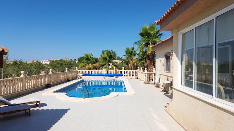 3 sovrum Villa till salu