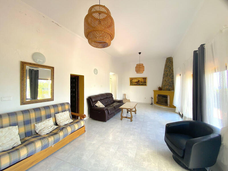 5 bedroom Country House for sale