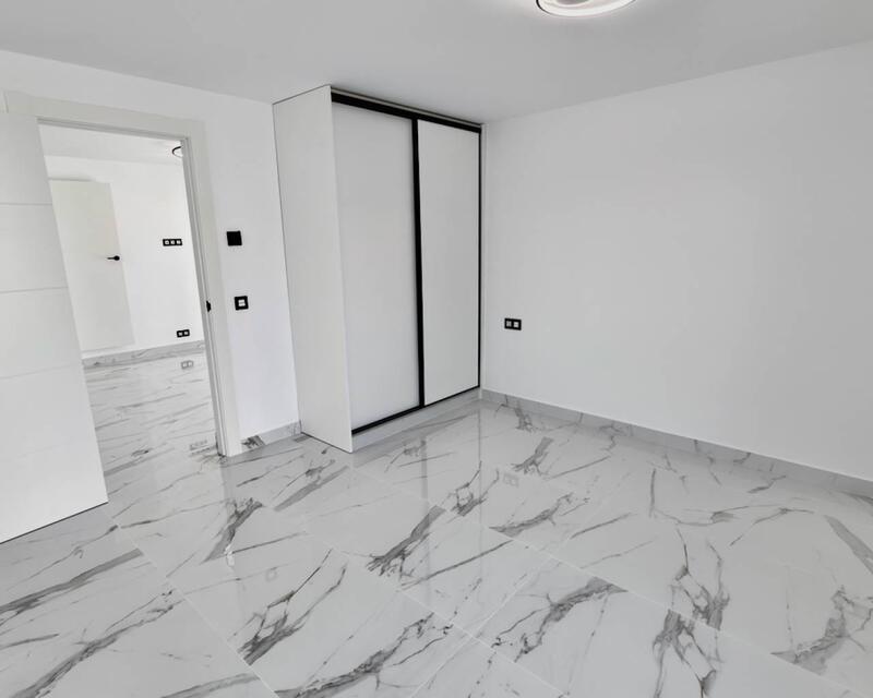 4 Cuarto Villa en venta