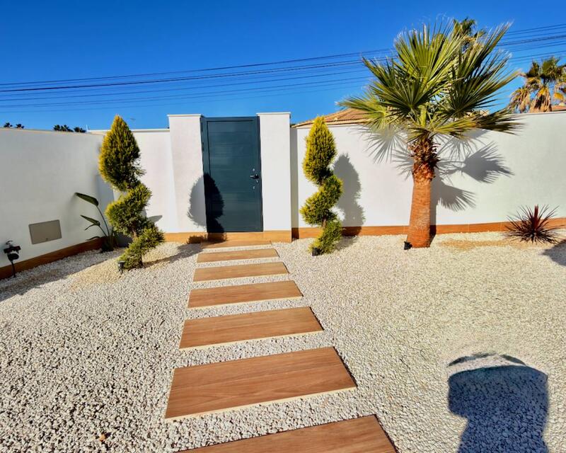 4 Cuarto Villa en venta