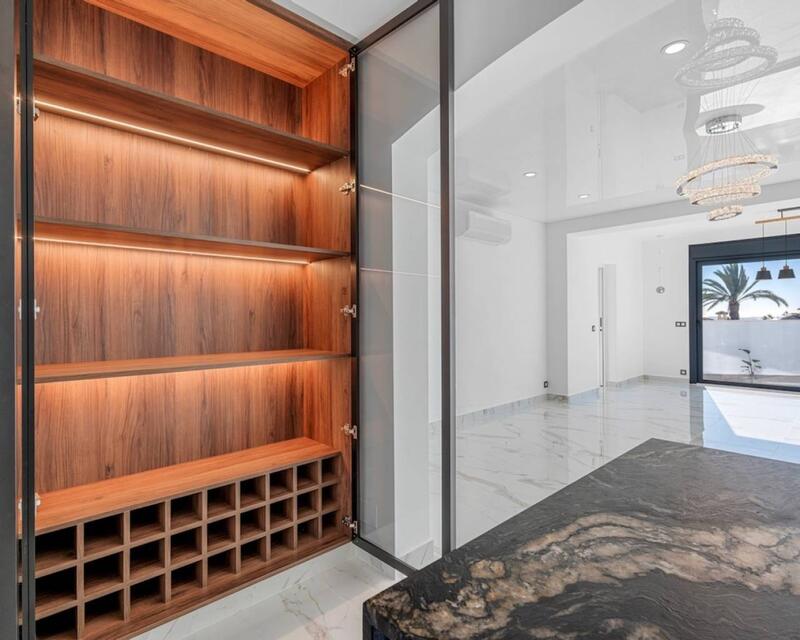 4 Cuarto Villa en venta