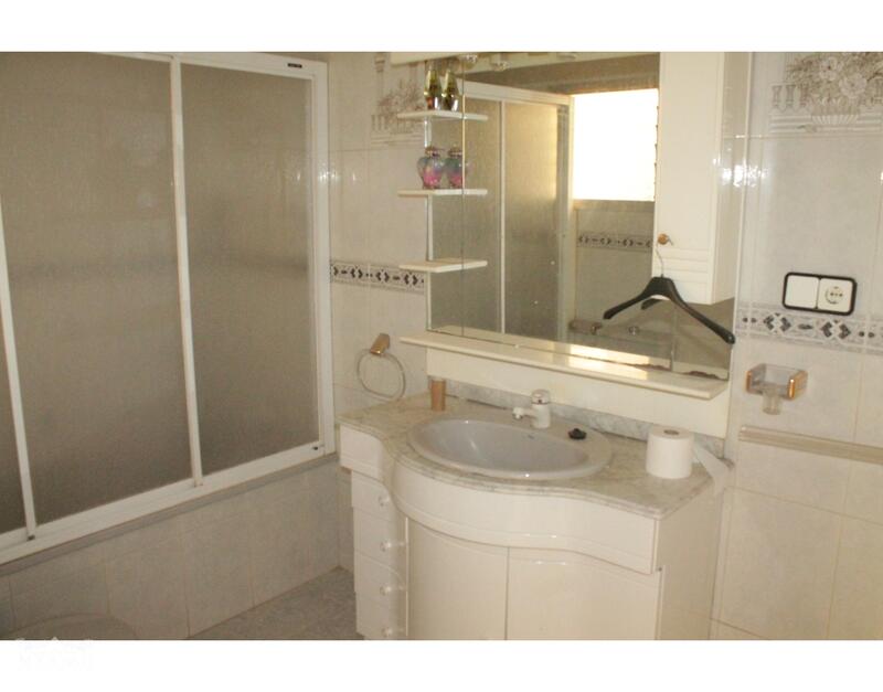 3 soveværelse Byhus til salg 3 soveværelse Byhus til salg