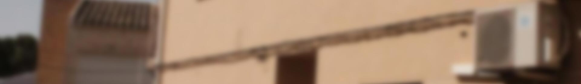 3 спальная комната городская тюрьма продается