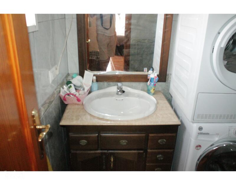 3 спальная комната городская тюрьма продается