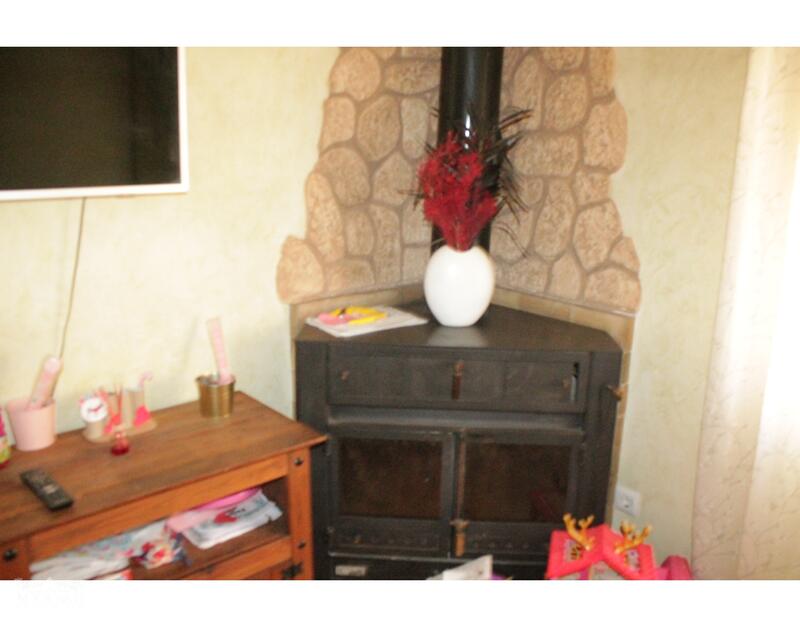 3 спальная комната городская тюрьма продается