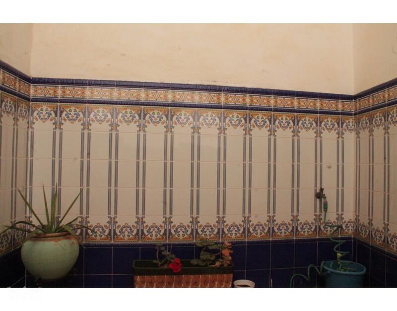 4 bedroom Townhouse for sale