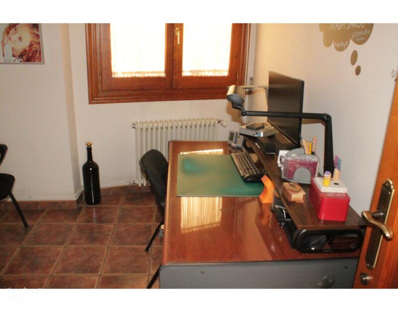 4 bedroom Townhouse for sale