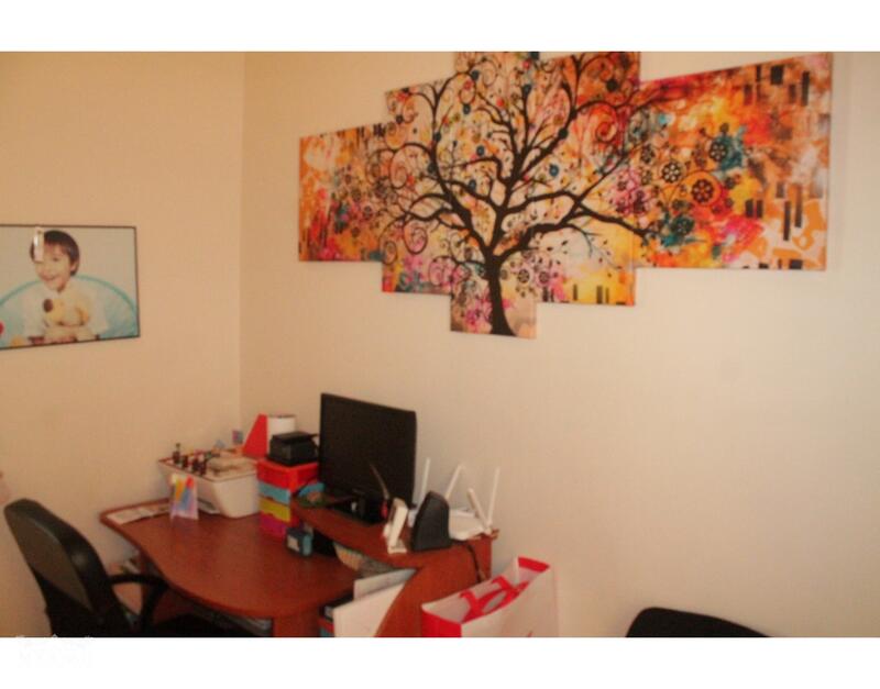 4 bedroom Townhouse for sale