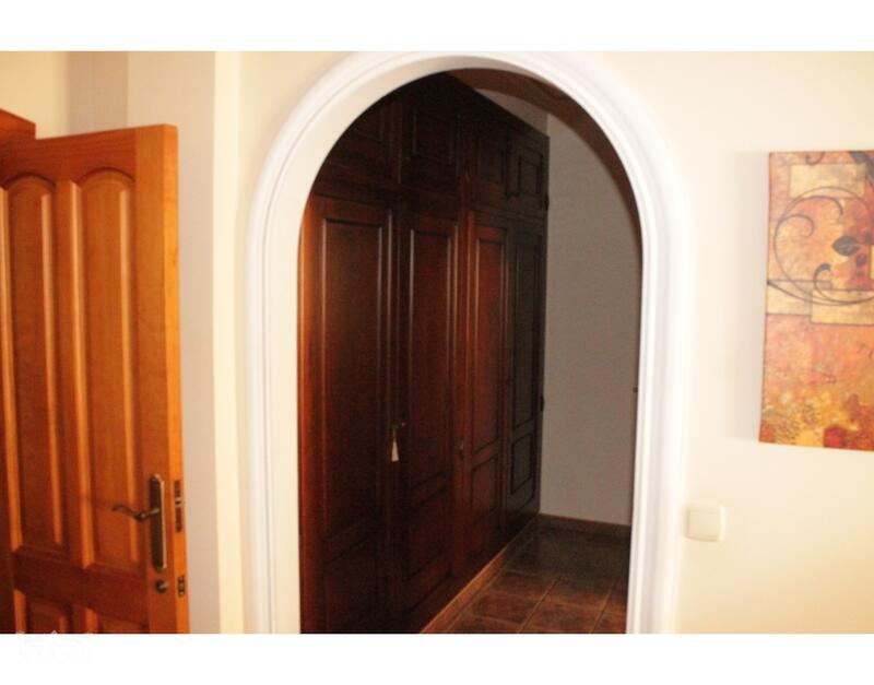 4 bedroom Townhouse for sale