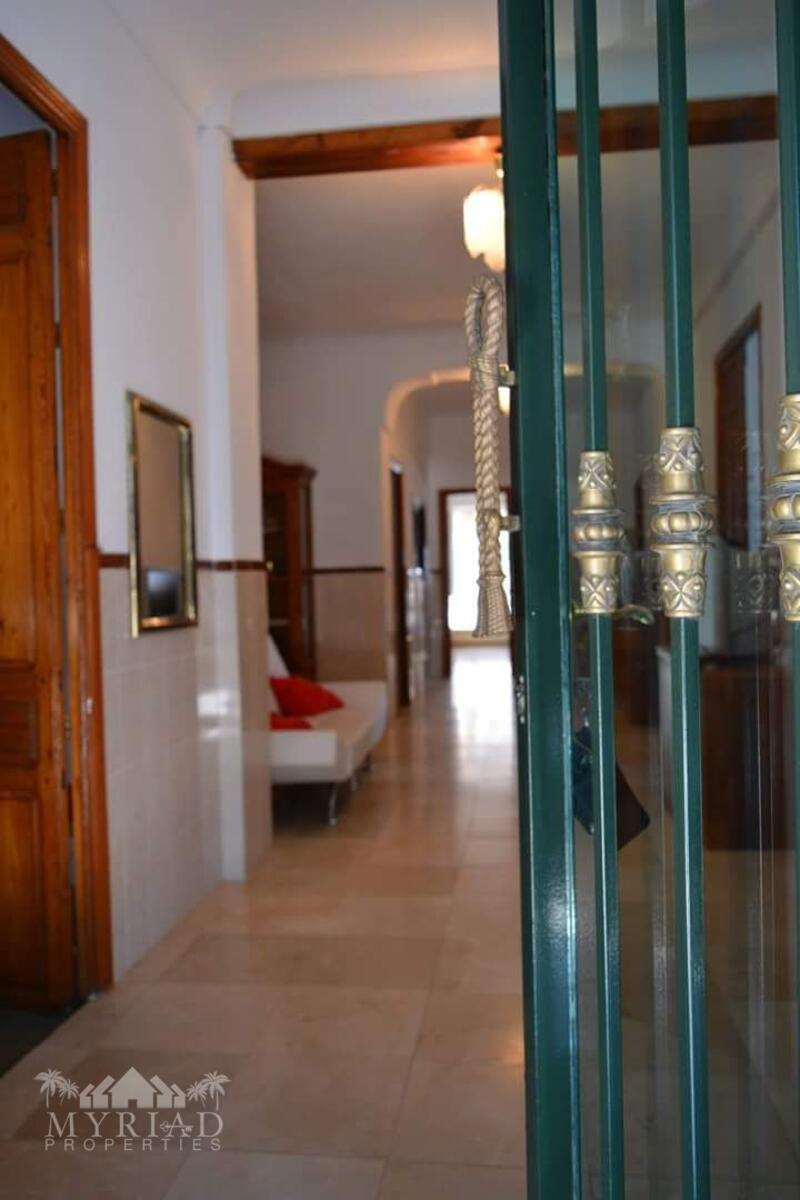 5 bedroom Land for sale