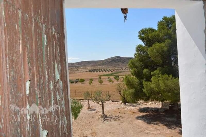 5 bedroom Land for sale