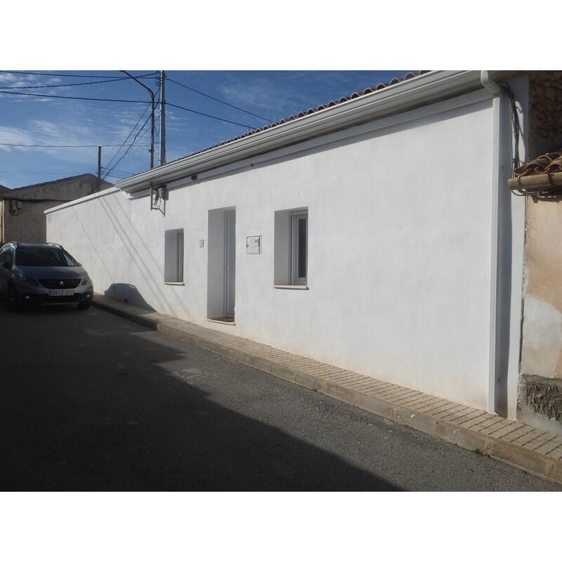 3 bedroom Country House for sale