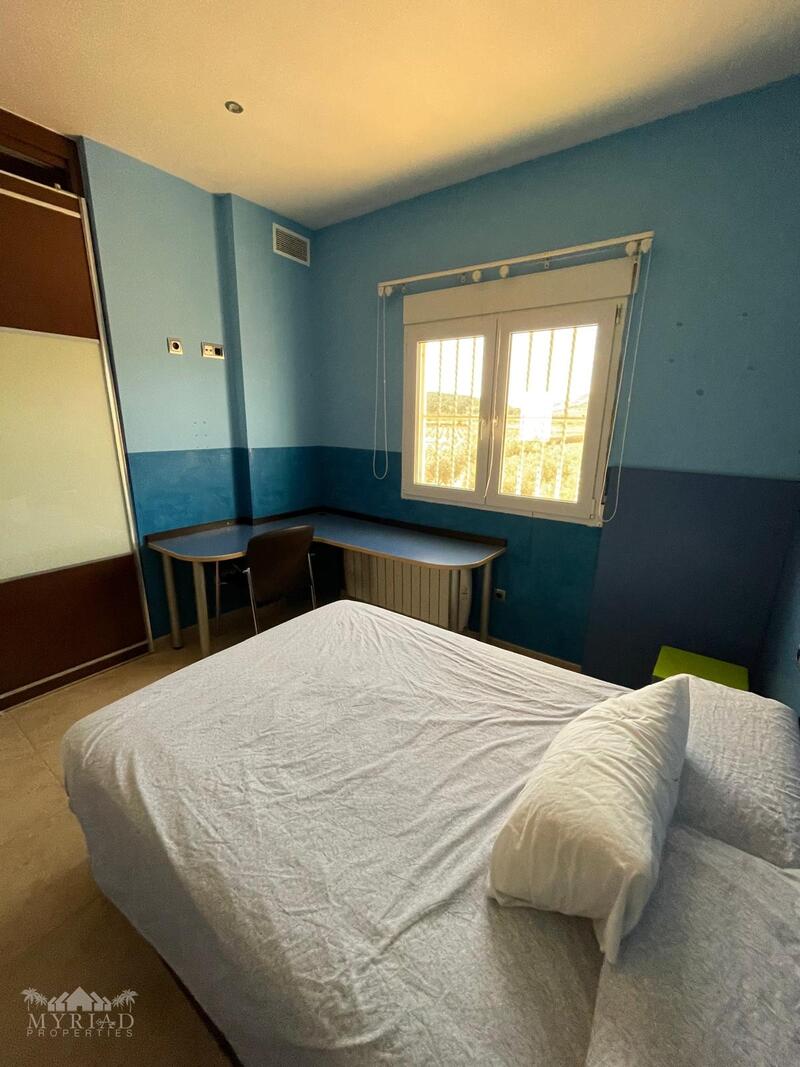 5 Schlafzimmer Landhaus zu verkaufen