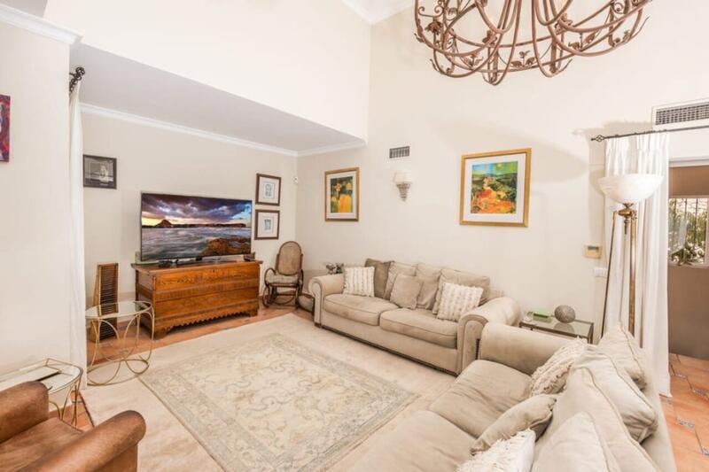 6 Schlafzimmer Villa zu verkaufen 6 Schlafzimmer Villa zu verkaufen