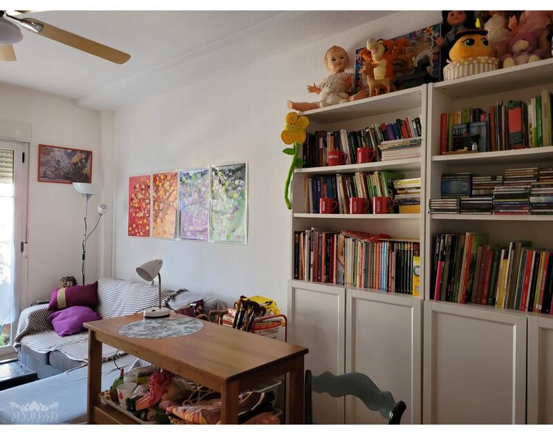 5 bedroom Townhouse for sale