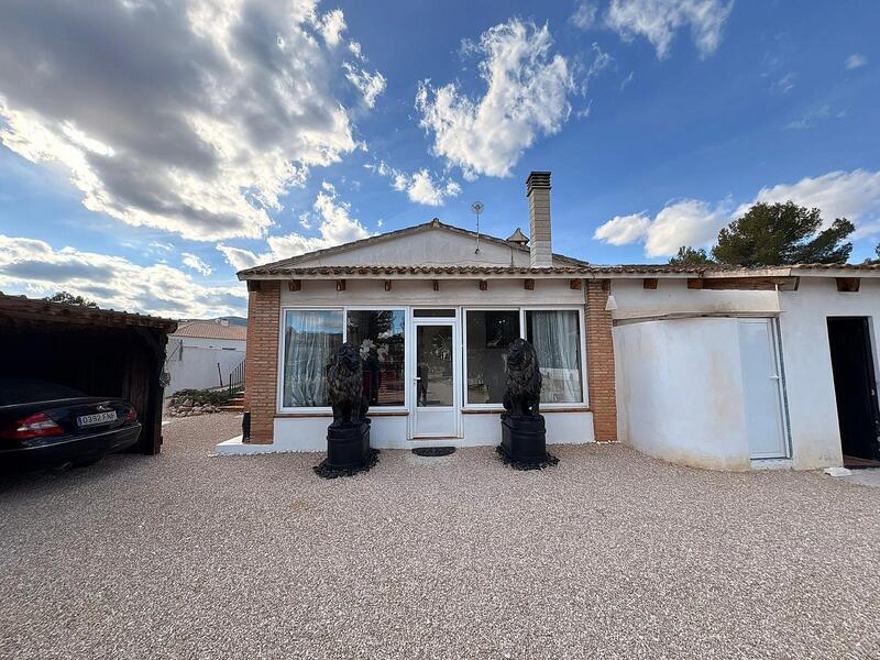 8 bedroom Villa for sale 8 bedroom Villa for sale