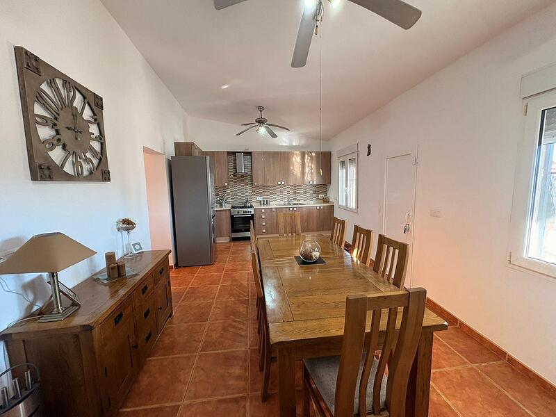 3 bedroom Country House for sale 3 bedroom Country House for sale