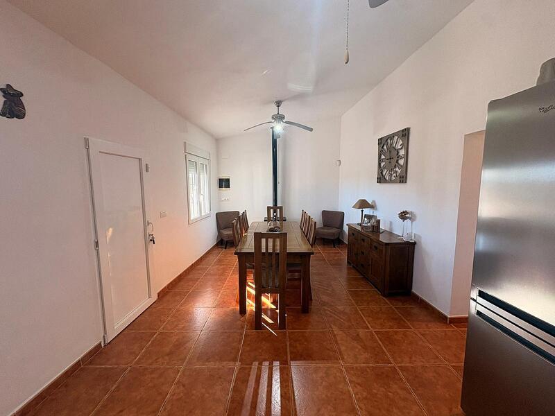 3 bedroom Country House for sale 3 bedroom Country House for sale