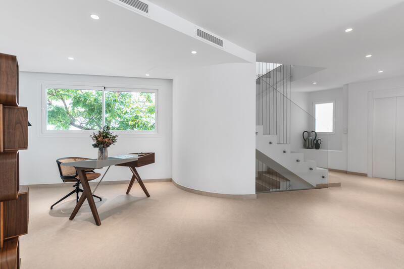 4 Schlafzimmer Villa zu verkaufen 4 Schlafzimmer Villa zu verkaufen