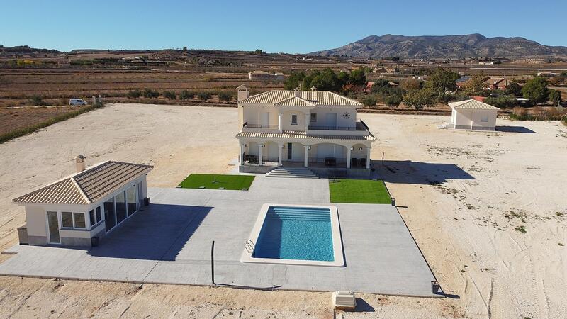 4 bedroom Villa for sale