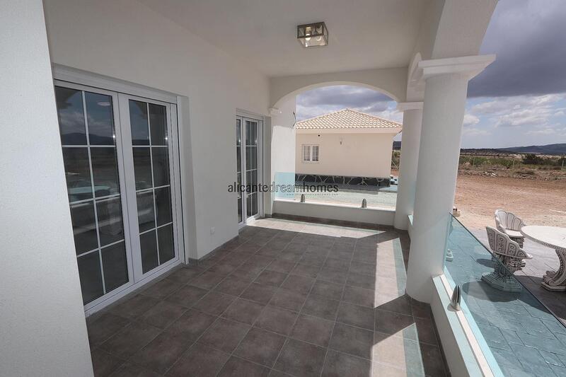 4 bedroom Villa for sale