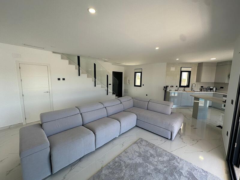 4 bedroom Villa for sale 4 bedroom Villa for sale