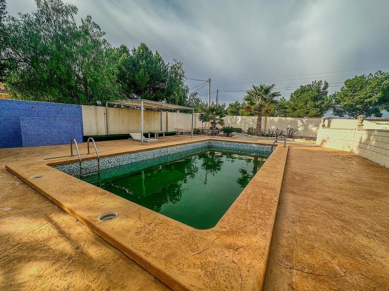 5 bedroom Villa for sale