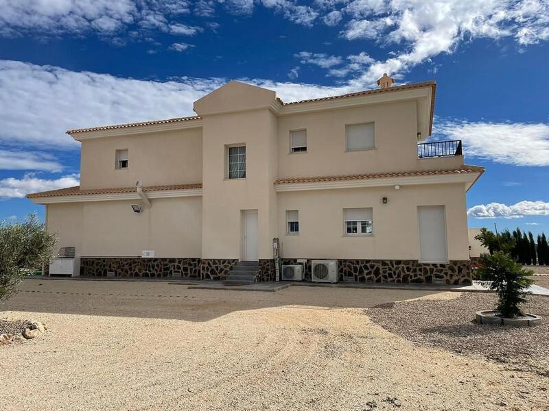 4 bedroom Villa for sale 4 bedroom Villa for sale