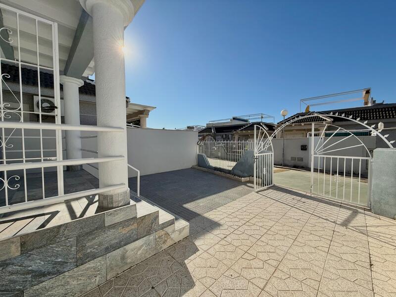 2 bedroom Villa for sale