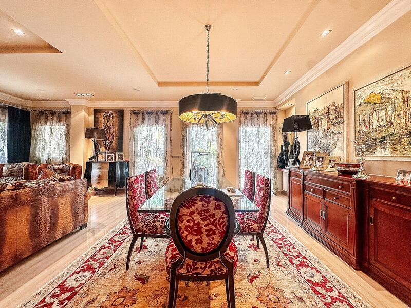 5 bedroom Villa for sale