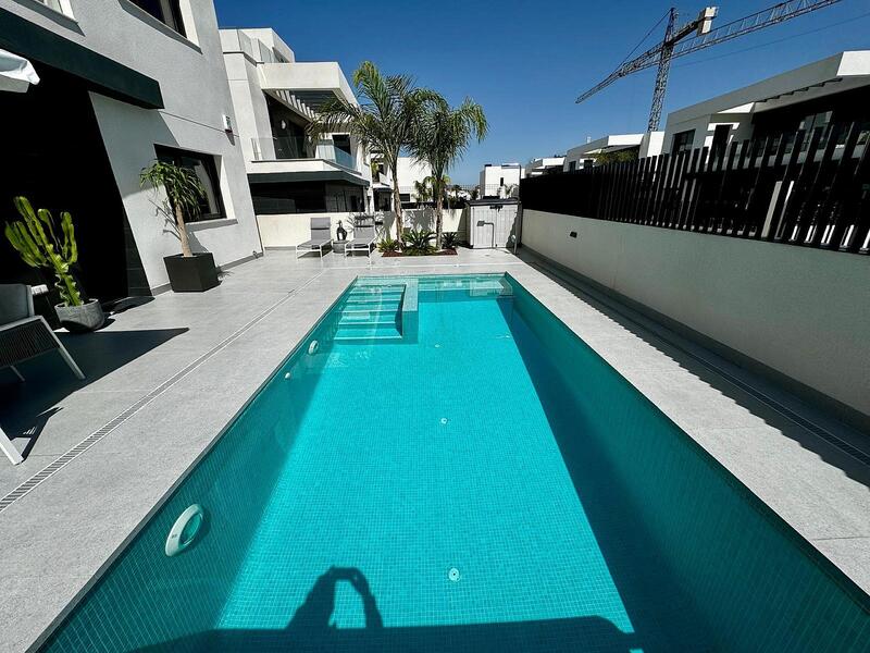 3 bedroom Villa for sale 3 bedroom Villa for sale