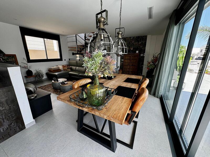 3 bedroom Villa for sale 3 bedroom Villa for sale