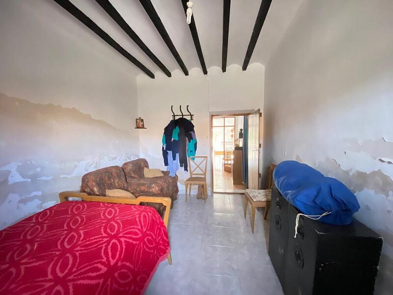 8 bedroom Country House for sale