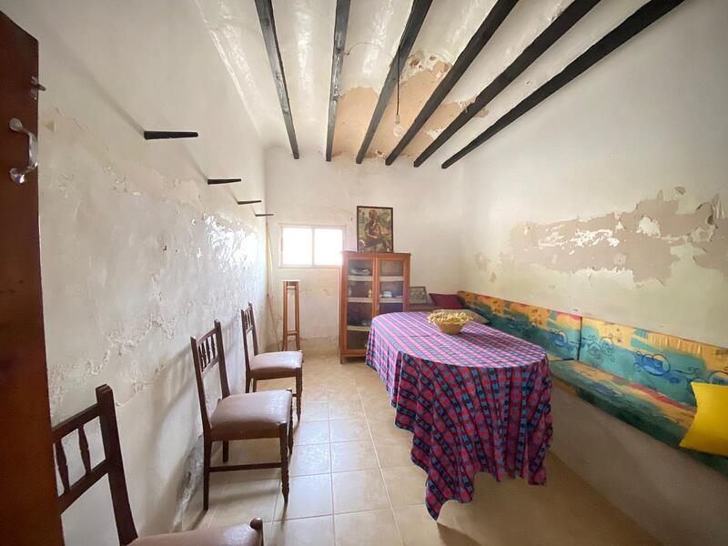 8 bedroom Country House for sale