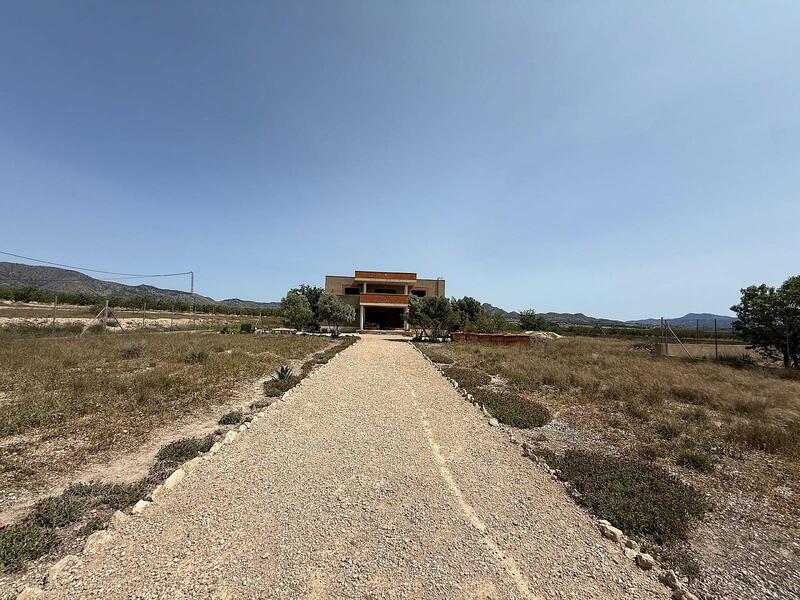 7 bedroom Villa for sale