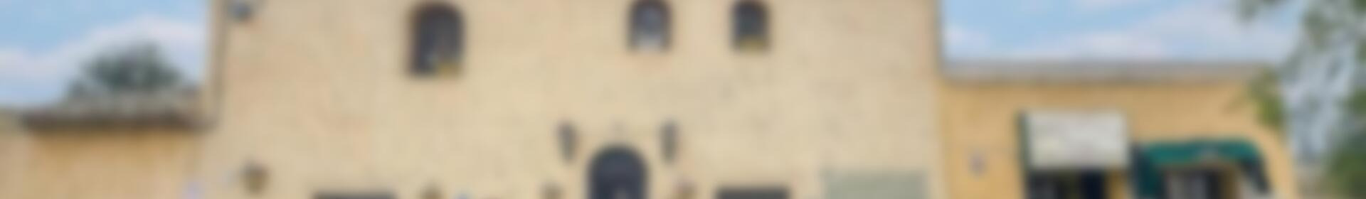 7 bedroom Townhouse for sale