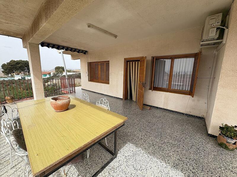 4 bedroom Country House for sale 4 bedroom Country House for sale