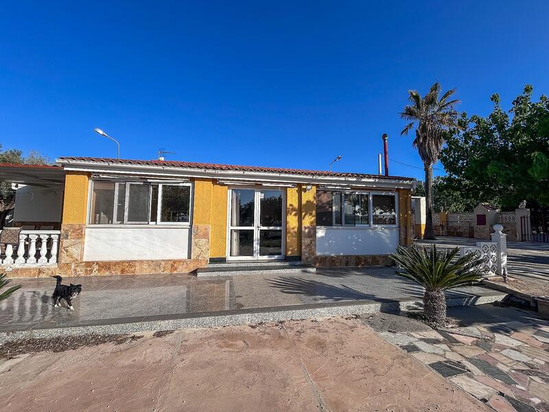 4 bedroom Country House for sale 4 bedroom Country House for sale