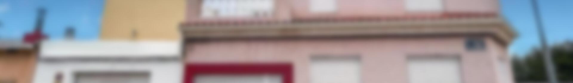 5 bedroom Townhouse for sale