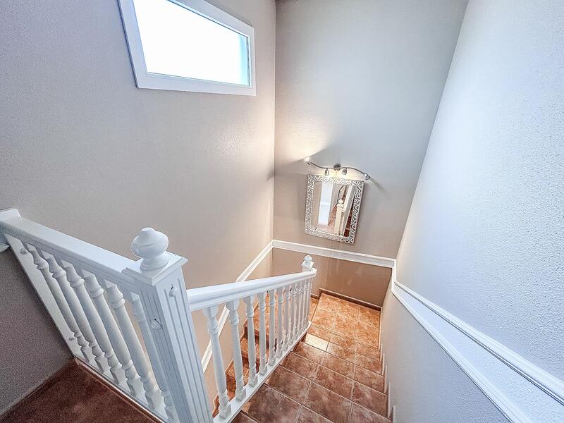 5 bedroom Townhouse for sale