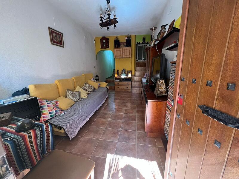 3 bedroom Townhouse for sale