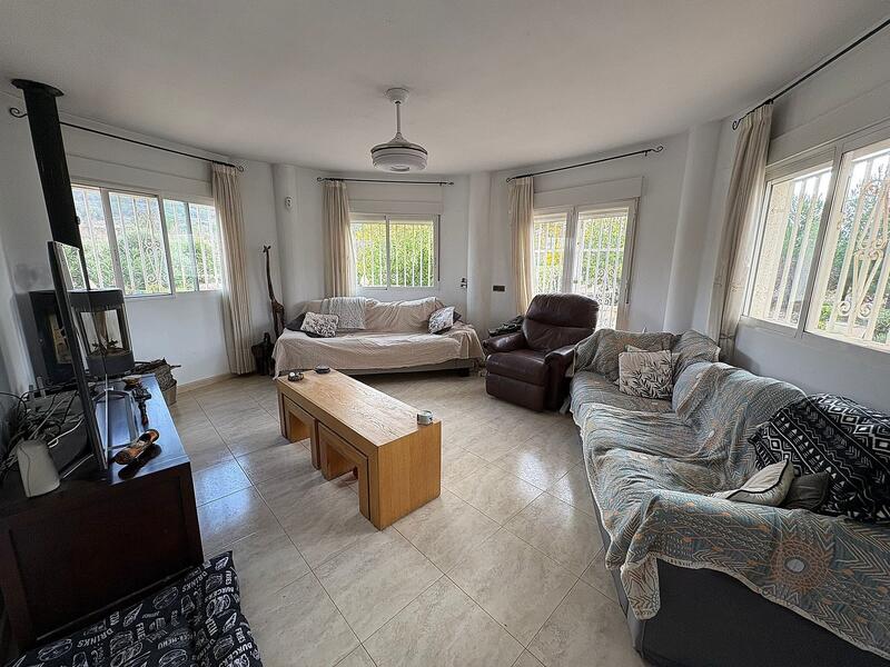 5 bedroom Villa for sale