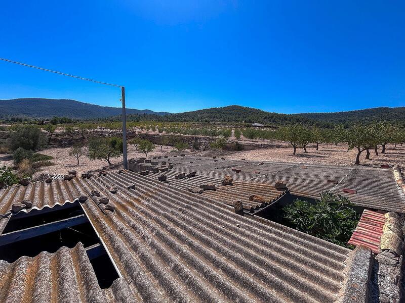 3 bedroom Country House for sale 3 bedroom Country House for sale