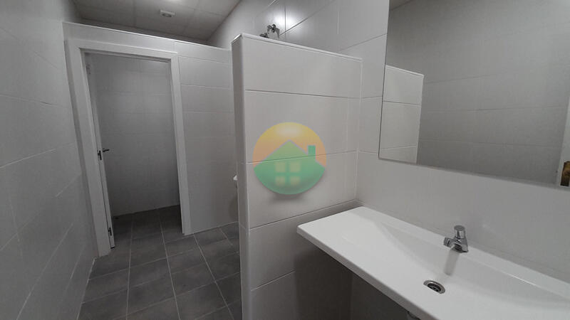 Handelsimmobilie zu verkaufen