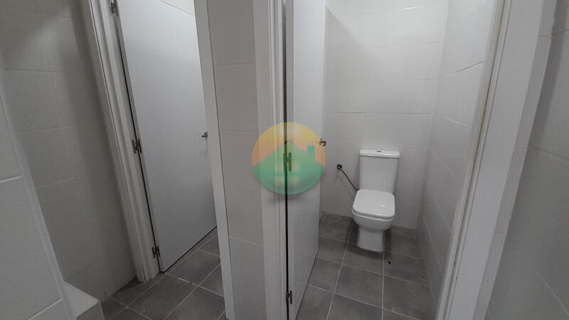 Handelsimmobilie zu verkaufen